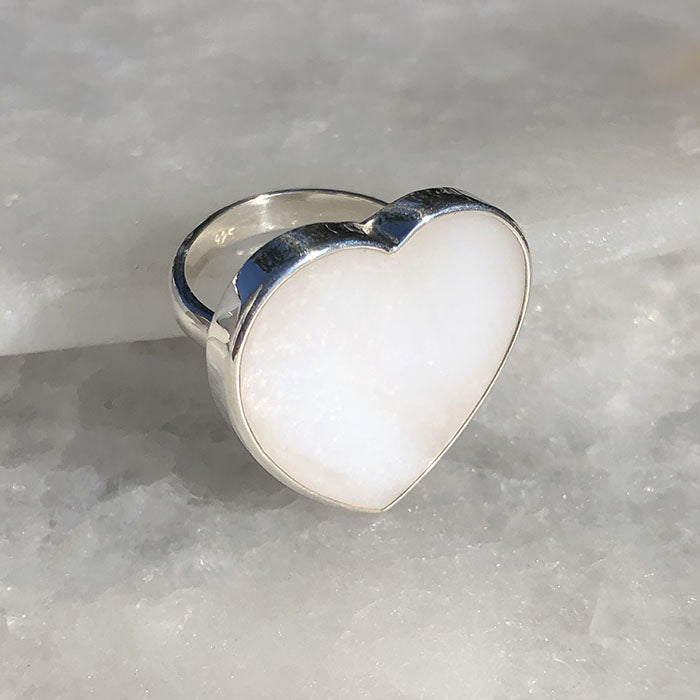 Anillo Corazon con Madreperla