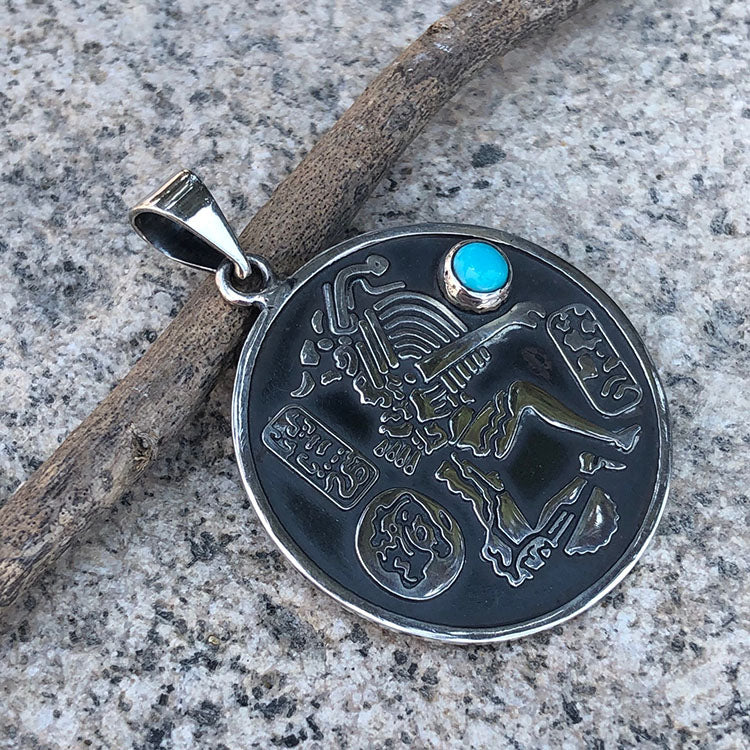 Dije del juego de pelota Maya con turquesa