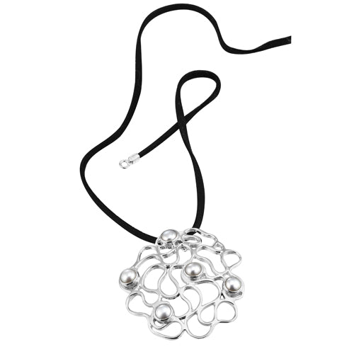 DIJE DE PLATA CON PERLA