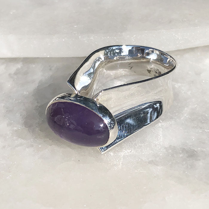 Anillo con amatista