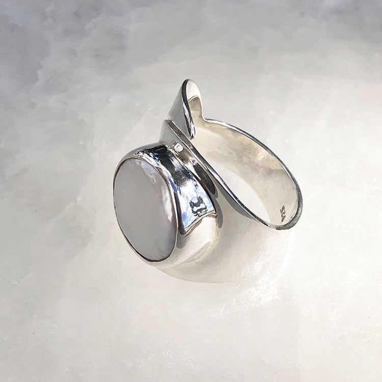 Anillo de plata con Biwa