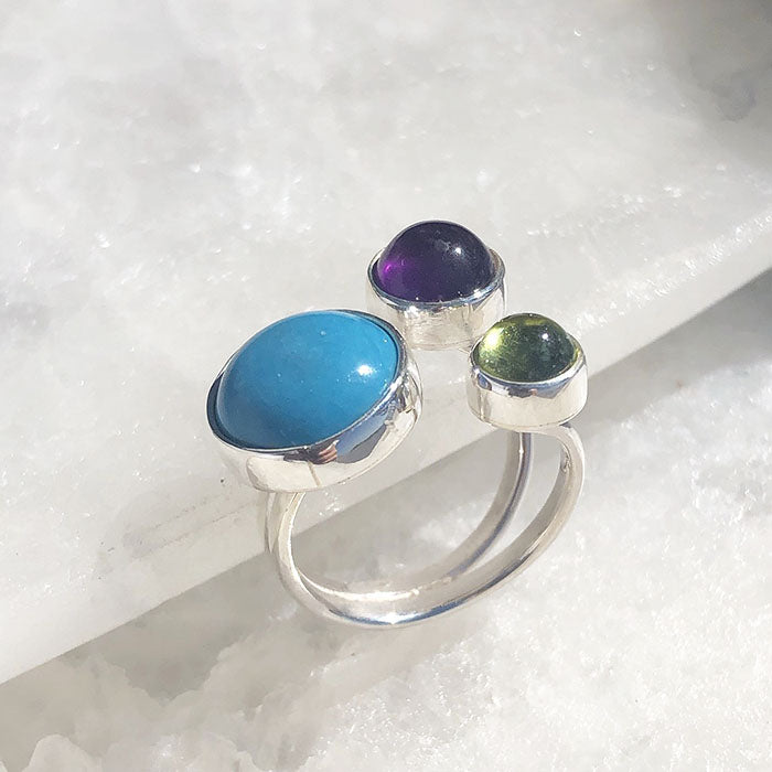 Anillo de plata con piedra