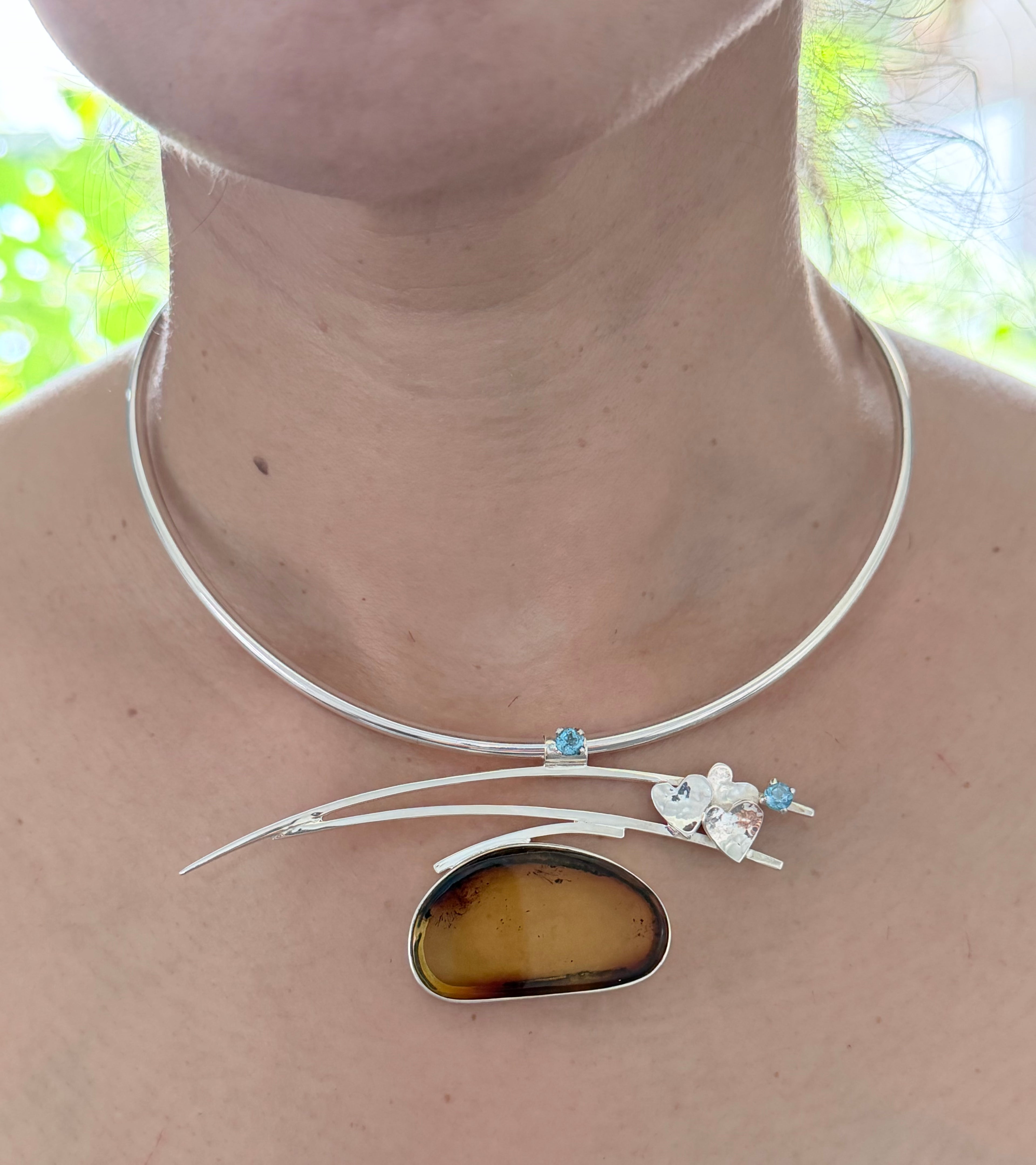 Collar con  Ámbar