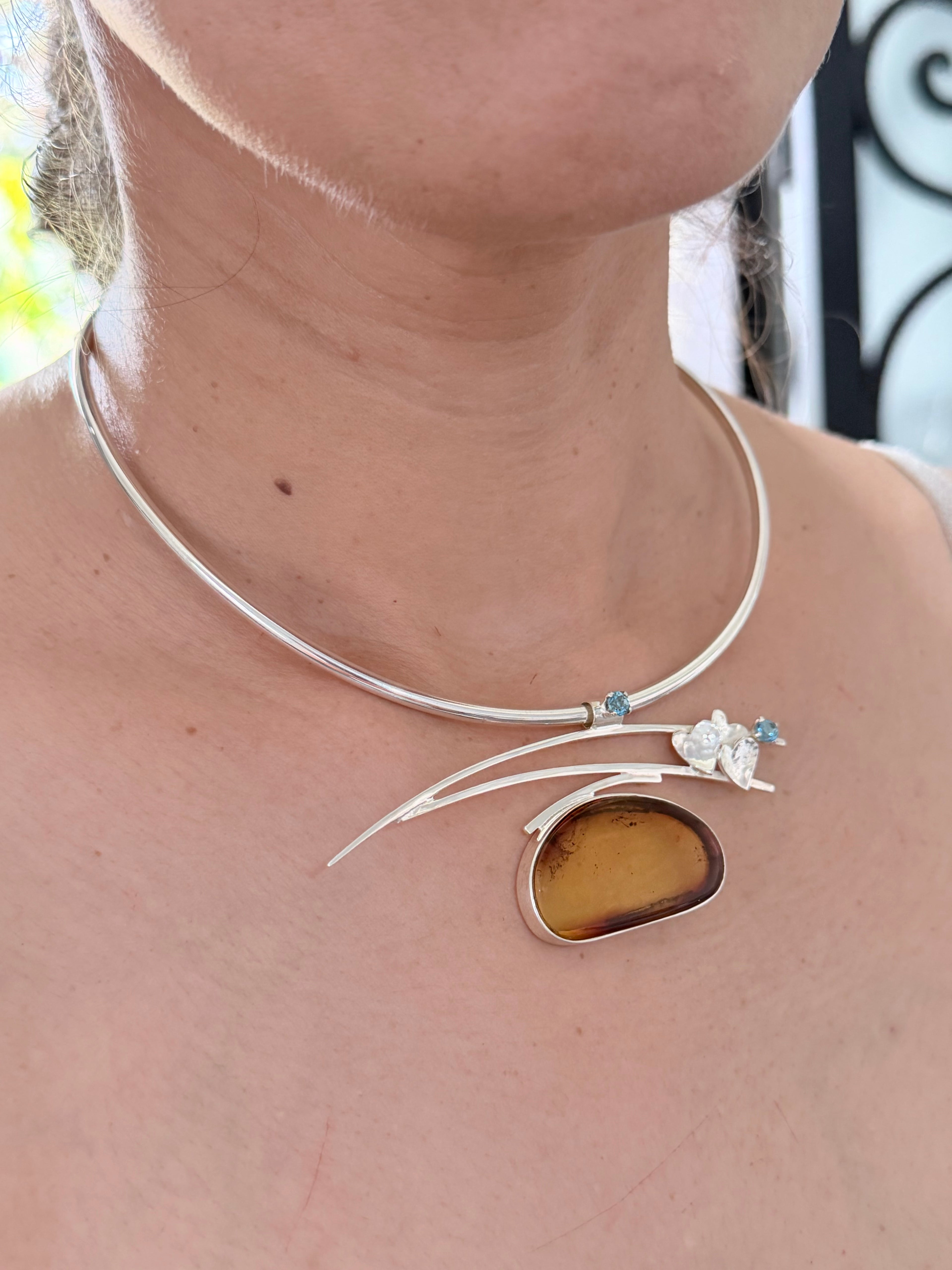 Collar con  Ámbar
