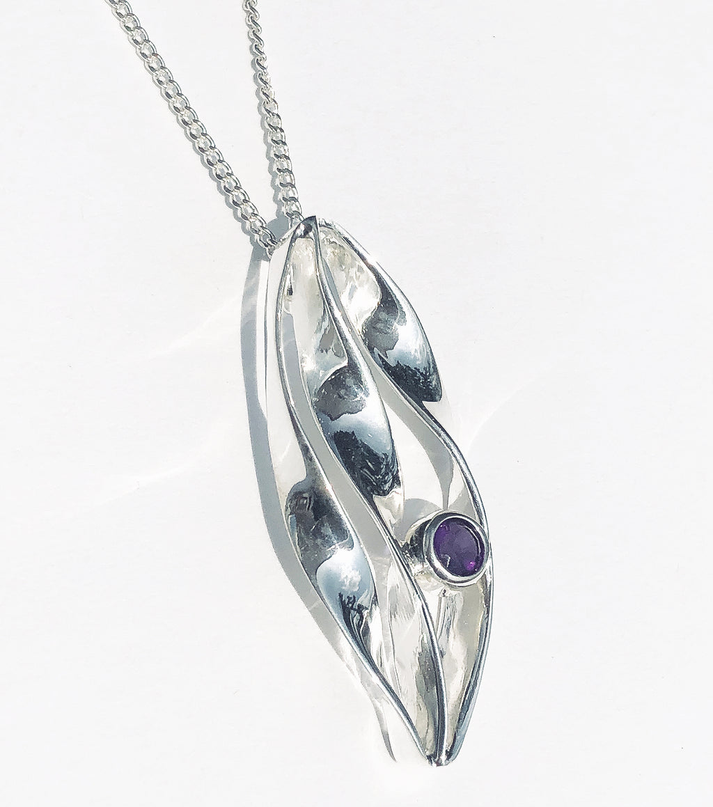 Dije Minimalista de Plata KATE