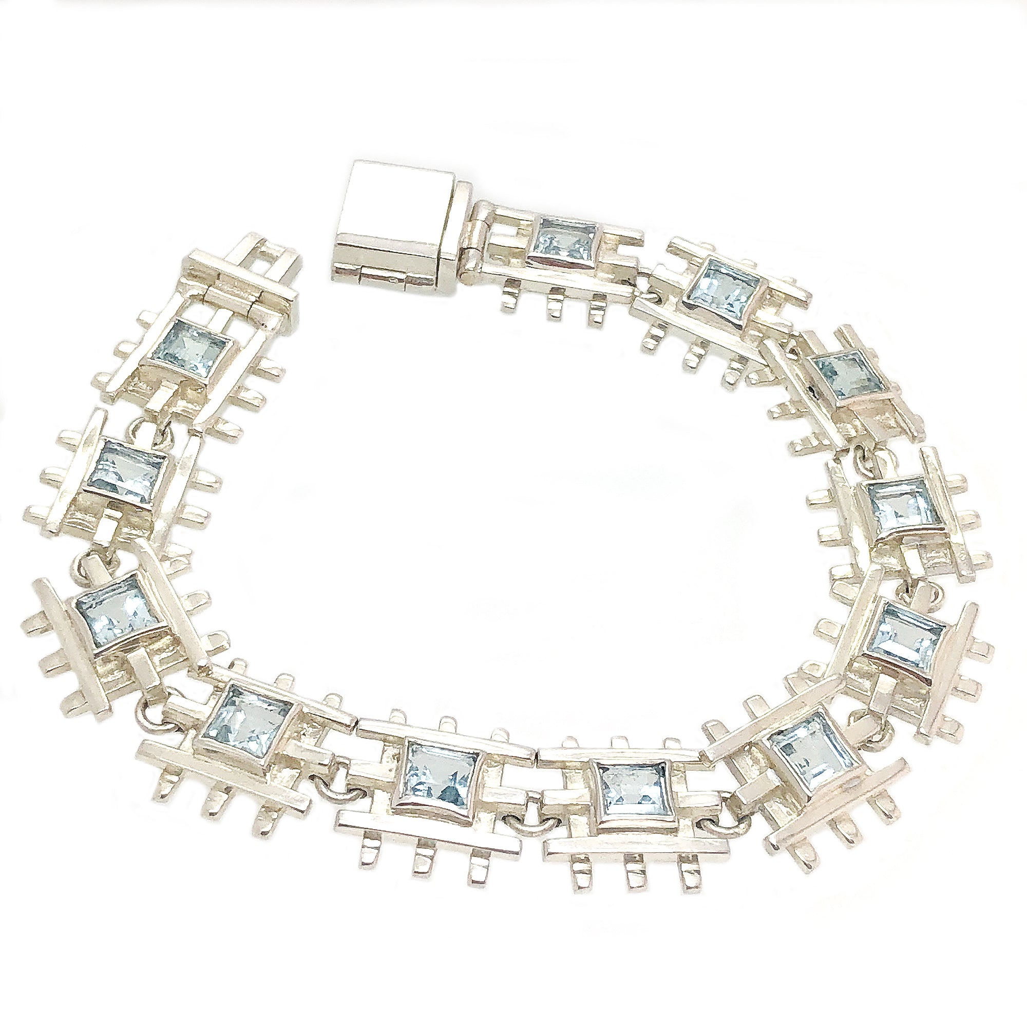 Pulsera de plata con piedra